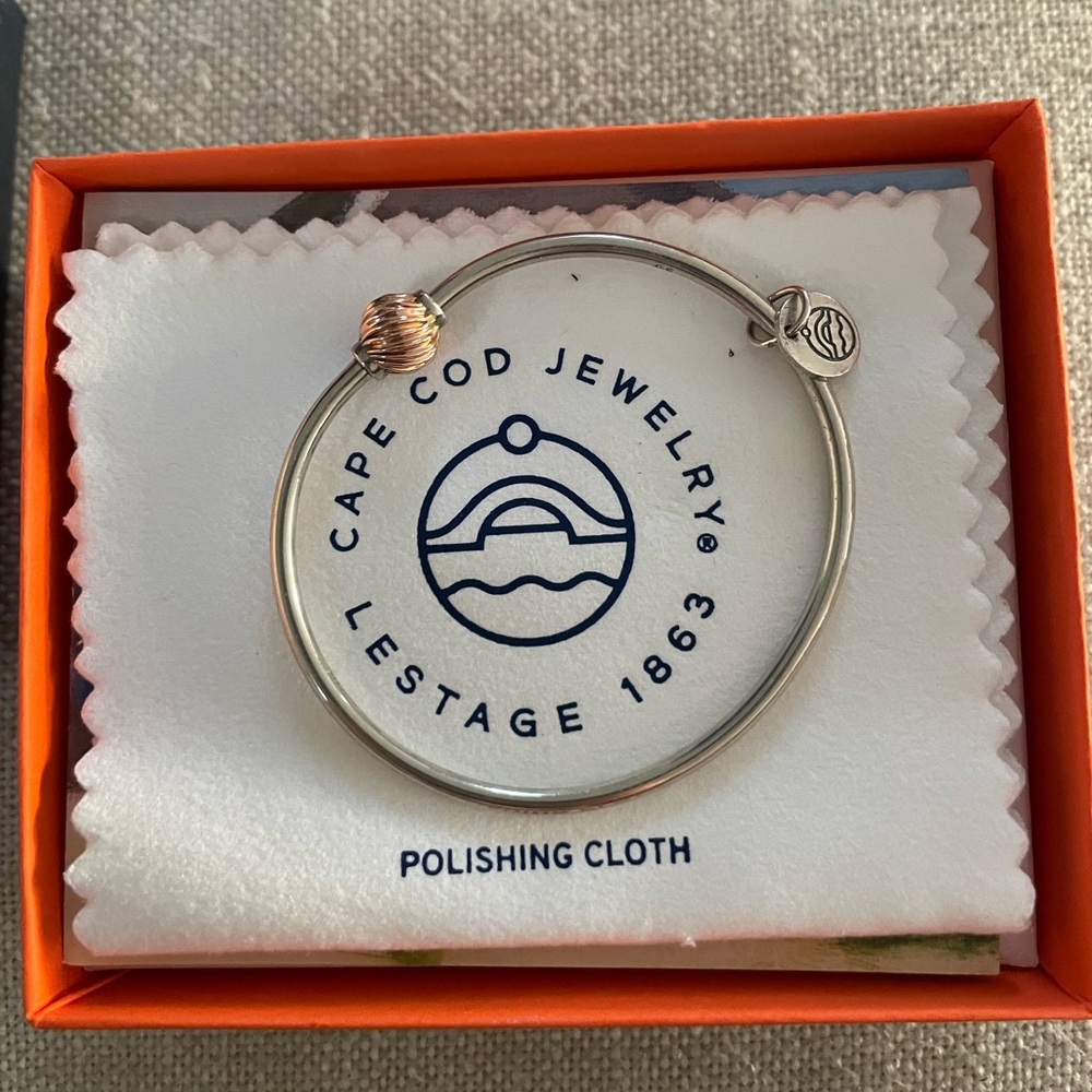 BRAND NEW cape cod bracelet